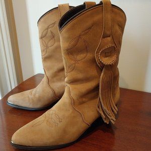 Suede women's cowboy boots, size 6 1/2